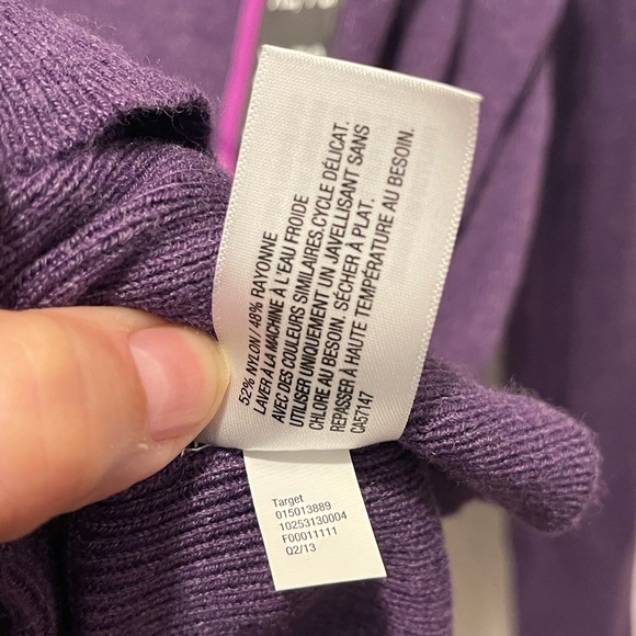 Massimo purple V-neck sweater. New with tags. - Picture 5 of 6